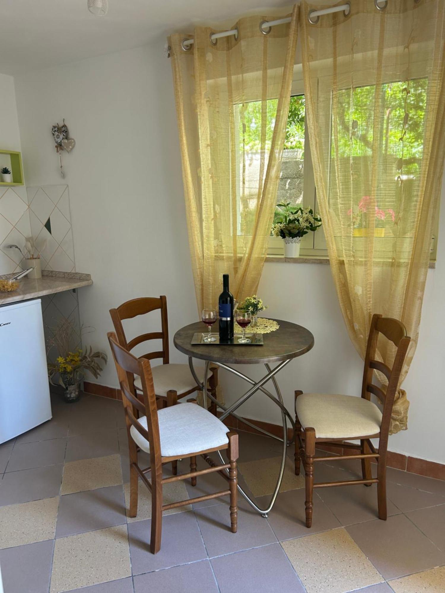 Apartmani Grguric คอร์นิช ภายนอก รูปภาพ